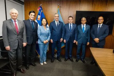 Abinader busca elevar las relaciones entre República Dominicana y Perú