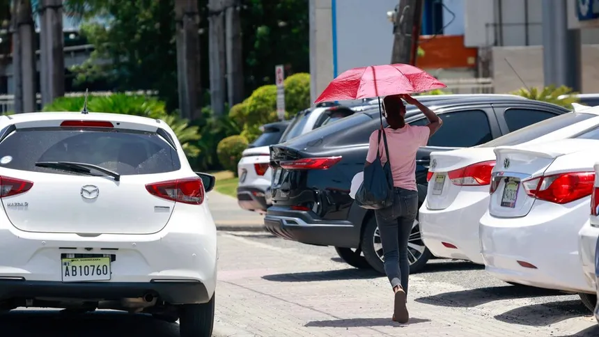 Temperaturas podrían alcanzar los 36 °C mientras polvo del Sahara cubre parte de RD