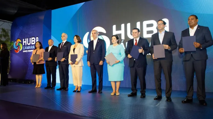 Gobierno y Amazon lanzan programa de 50,000 becas para capacitar en inteligencia artificial
