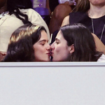 Rosalía y Loli Bahia protagonizan romántico momento durante el US Open