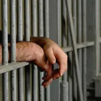 Desmantelan presunta red acusada de sedar hombres y robarles en centros de diversión