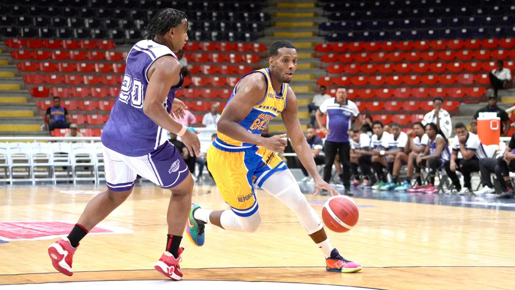 Mauricio Báez elimina a El Millón tras imponerse 86-79 en el baloncesto distrital