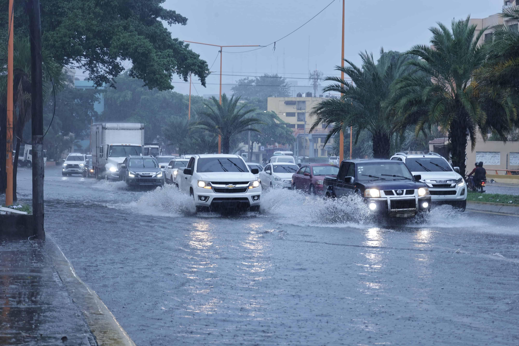 COE mantiene la atención sobre las lluvias y el riesgo de inundaciones en varias provincias