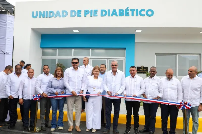 Ocoa estrena unidades de hemodiálisis y pie diabético