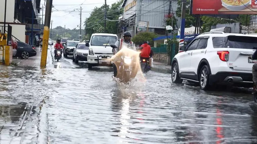 Onda tropical y vaguada provocarán lluvias en varias provincias