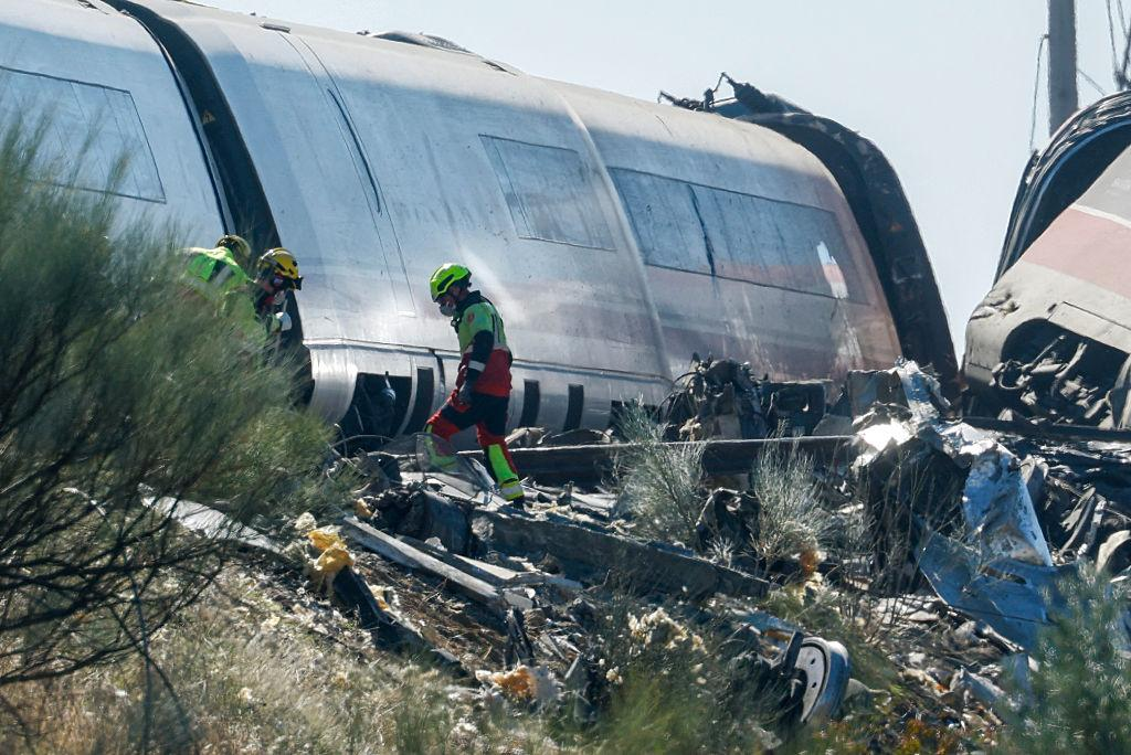 España: tragedia ferroviaria deja decenas de fallecidos y abre interrogantes sobre la seguridad del sistema