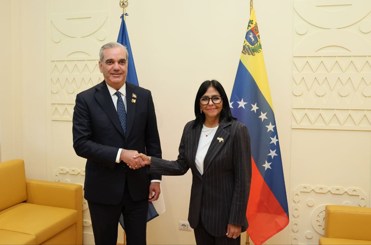 República Dominicana y Venezuela exploran acuerdos para la compra directa de combustibles