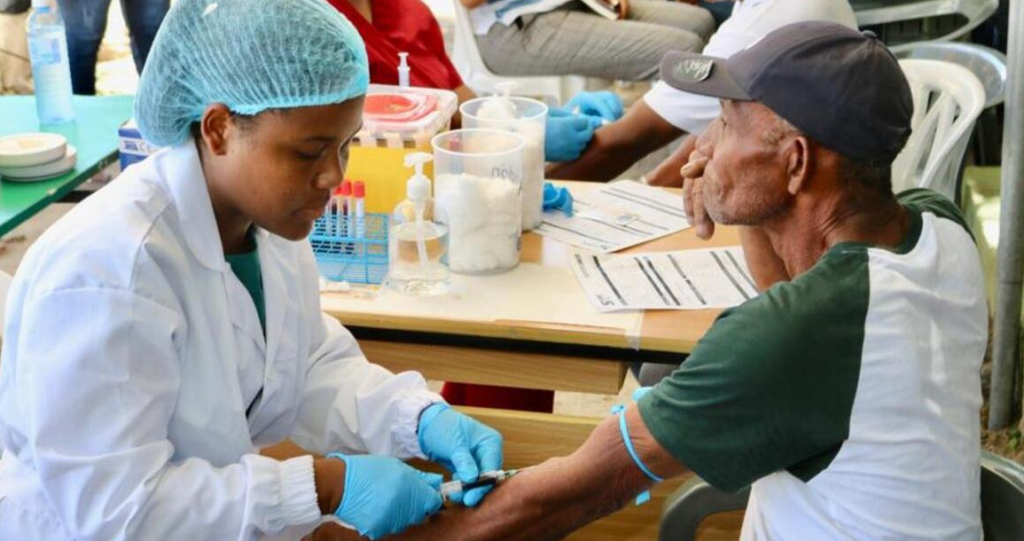 Más de 122,000 jubilados y pensionados podrían beneficiarse de nuevas coberturas de salud